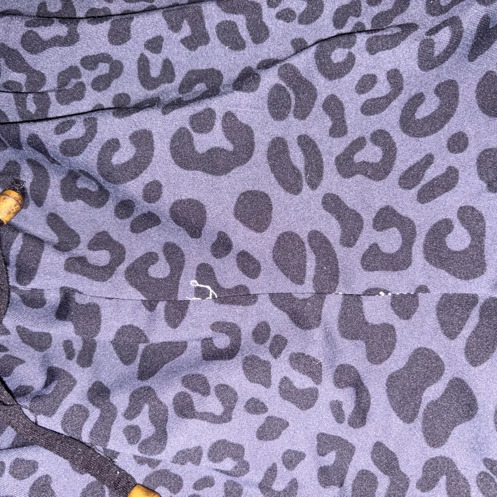 Black Leopard Print Women's Athletic Shorts - Picture 2 of 2